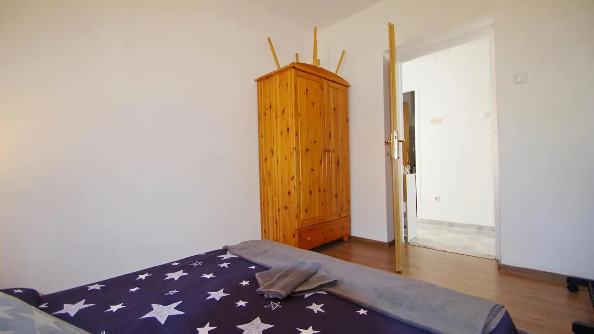 Holiday Apartment Marija Near Pula Center
